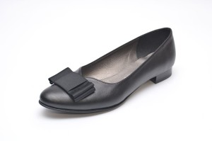 (XXL) Czółenka z kokardą  z eko skóry. 