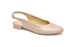 Letnie, beżowe czółenka na płaskim obcasie wz. 130.