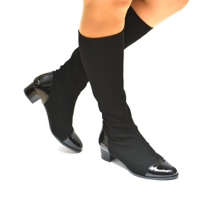 Botki z lakierem na obc. 4 cm .