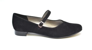 (XXL) Zamszowe czółenka z paskiem na podbiciu.