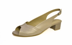 (XXL) Beżowe sandały z dziurkami . Tęgość H.  nr 42